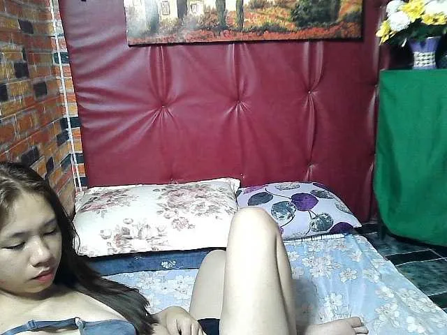 Live sex webcam photo for lovelymae69 #276247991