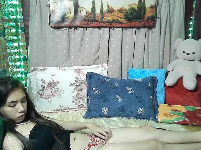 Live sex webcam photo for lovelymae69 #276322736