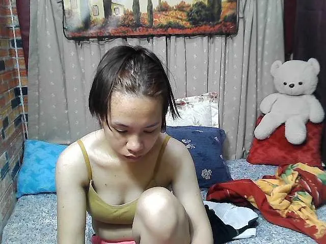 Live sex webcam photo for lovelymae69 #276375800