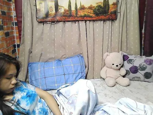 Live sex webcam photo for lovelymae69 #276468660