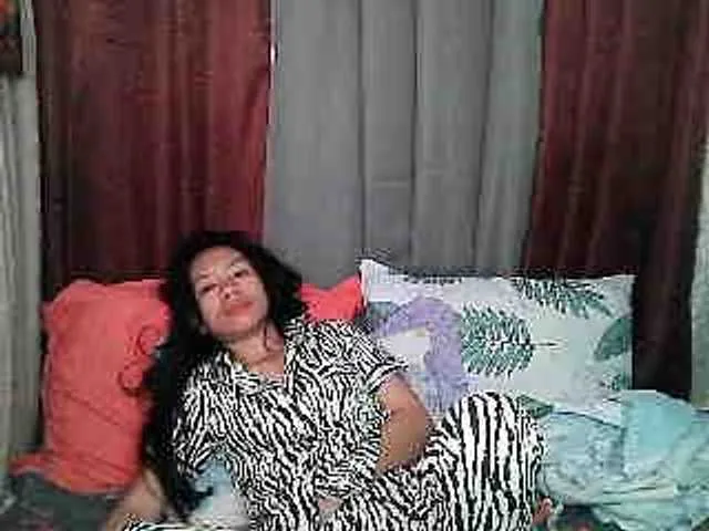 Live sex webcam photo for lovelymae69 #277058979