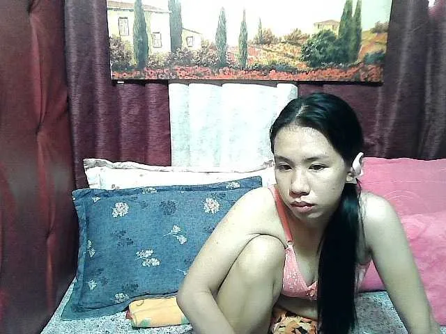 Live sex webcam photo for lovelymae69 #277142229