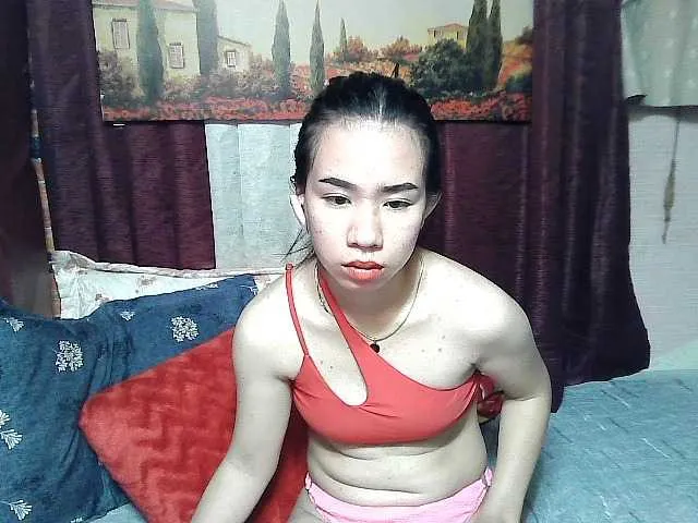 Live sex webcam photo for lovelymae69 #277416044