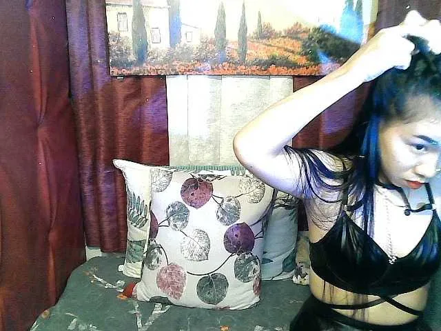 Live sex webcam photo for lovelymae69 #277517586