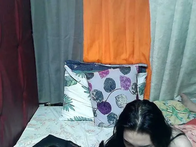 Live sex webcam photo for lovelymae69 #277638882