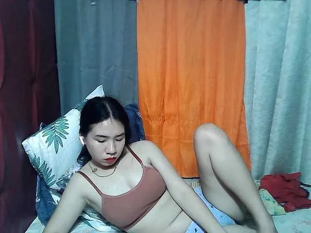 Live sex webcam photo for lovelymae69 #277659527