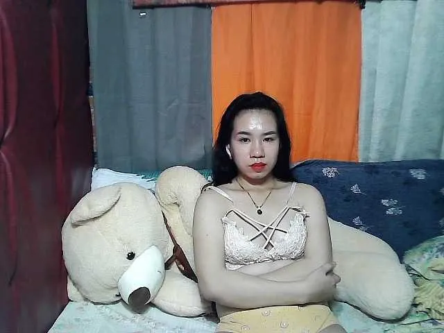 Live sex webcam photo for lovelymae69 #277677879