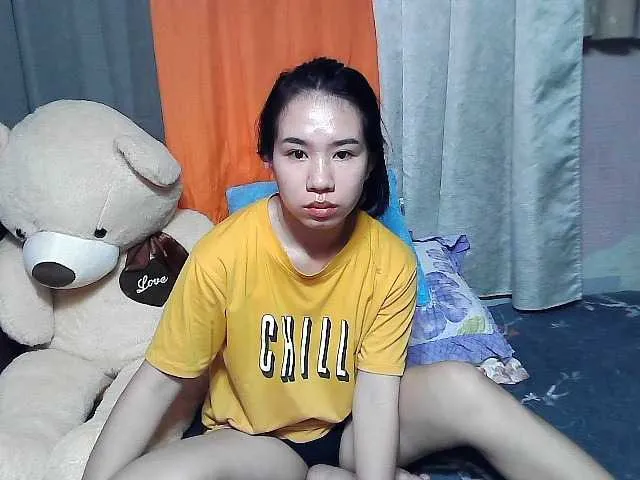 Live sex webcam photo for lovelymae69 #277705115