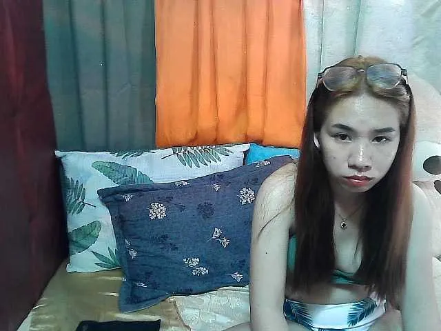 Live sex webcam photo for lovelymae69 #277897702