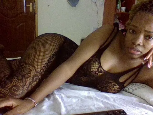 Live sex webcam photo for lovergal-01 #294020671
