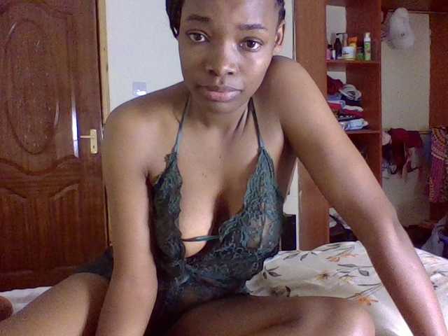 Live sex webcam photo for lovergal-01 #294175359
