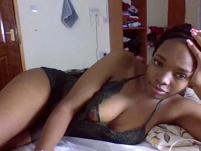 Live sex webcam photo for lovergal-01 #294176512