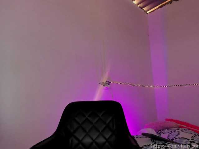 Live sex webcam photo for lovespelll #277172020