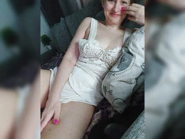 Live sex webcam photo for lovesupergerl #272976381