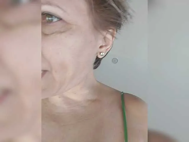 Live sex webcam photo for lovesupergerl #274663109