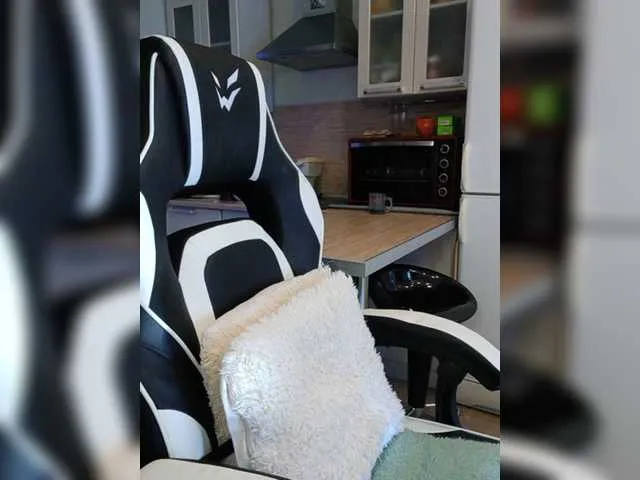 Live sex webcam photo for lovesupergerl #277925181