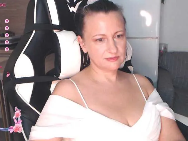 Live sex webcam photo for lovesupergerl #292061256