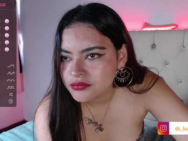 Live sex webcam photo for luana-joy #276146680
