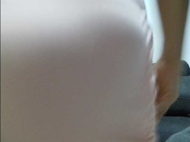 Live sex webcam photo for luana-lee #276902440