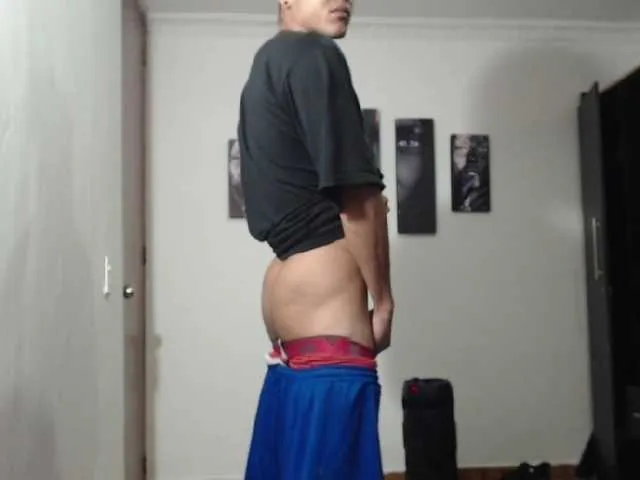 Live sex webcam photo for lucasBLACK2 #275483477