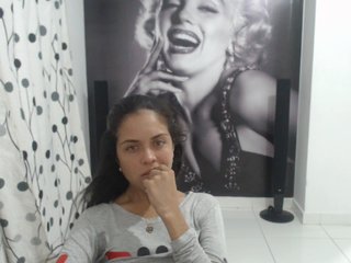 Live sex webcam photo for lucero- #182211253