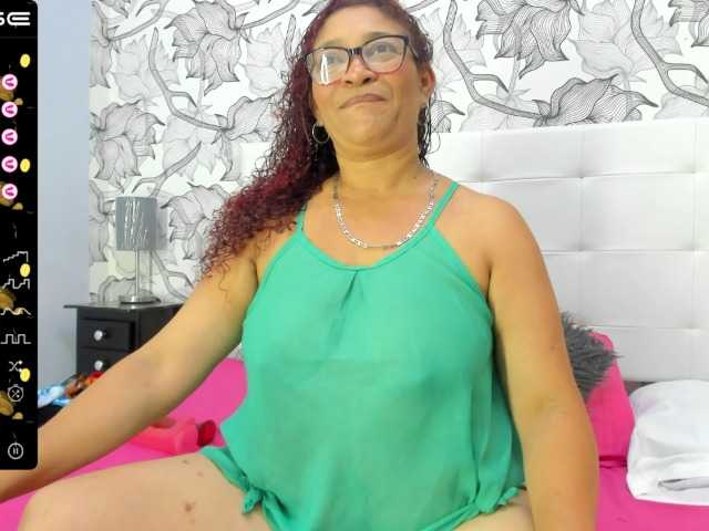 Live sex webcam photo for lucerosweet01 #274043070