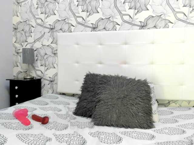 Live sex webcam photo for lucerosweet01 #274209303