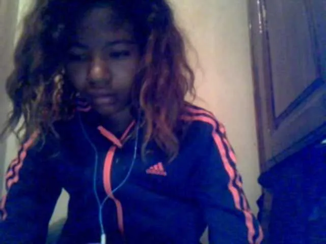 Live sex webcam photo for luciah #273767338