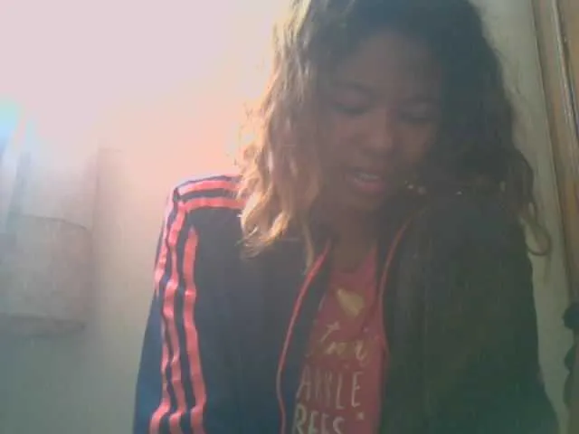 Live sex webcam photo for luciah #273772867