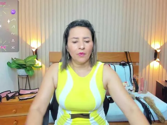 Live sex webcam photo for luciana-ballesteros #290919938