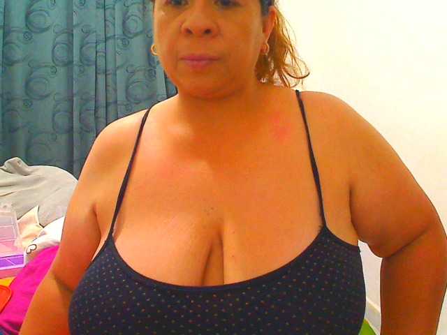 Live sex webcam photo for luciana-pulsy #276147833