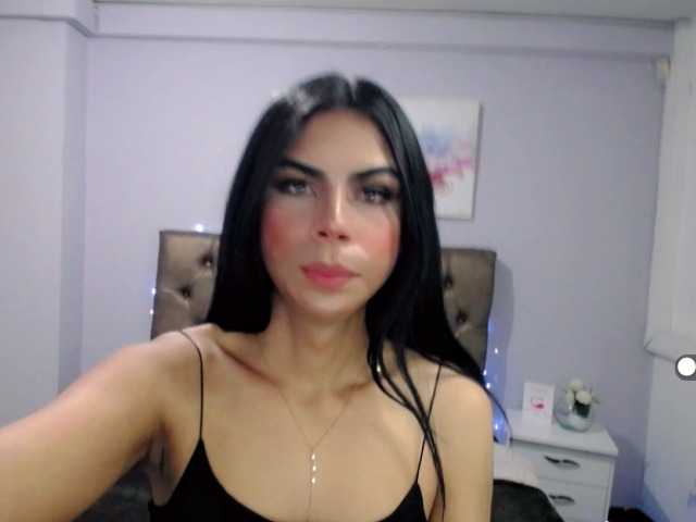 Live sex webcam photo for luciana-queen #274387691