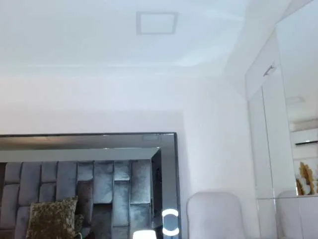 Live sex webcam photo for lucianapalmer #273923560