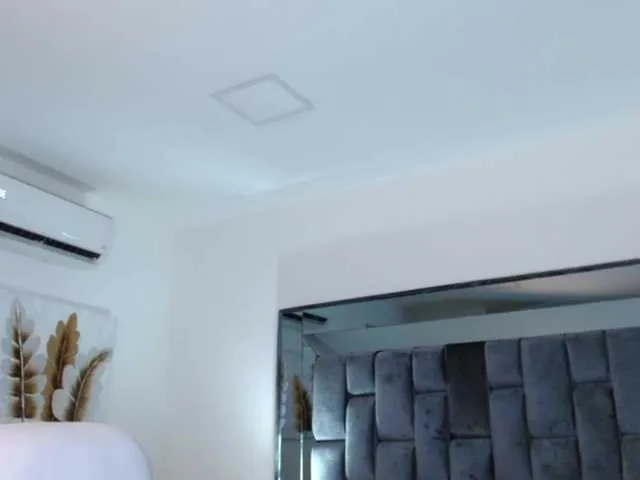 Live sex webcam photo for lucianapalmer #273957273