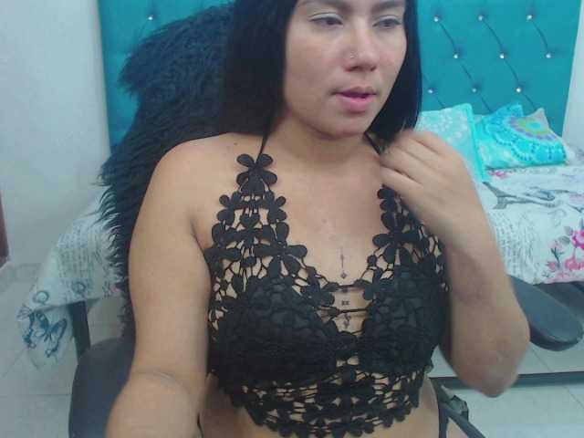 Live sex webcam photo for luciany-a #274008236