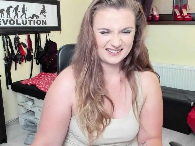 Live sex webcam photo for luckylisa #275680980