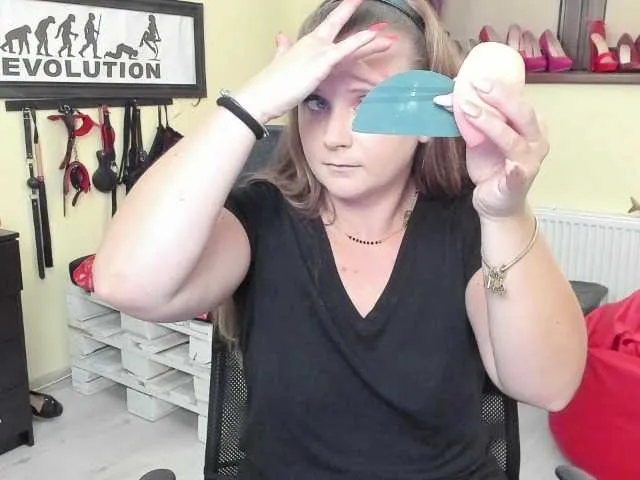 Live sex webcam photo for luckylisa #276274518