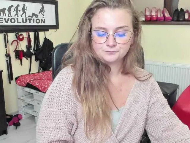 Live sex webcam photo for luckylisa #276415295