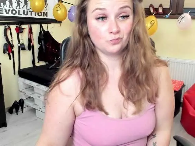 Live sex webcam photo for luckylisa #277540189
