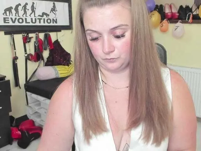Live sex webcam photo for luckylisa #277859810