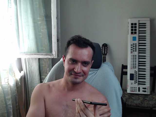 Live sex webcam photo for luckyman10000000 #291375998