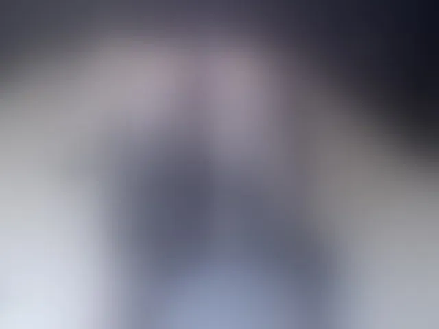 Live sex webcam photo for lucy-dreams69 #293994264