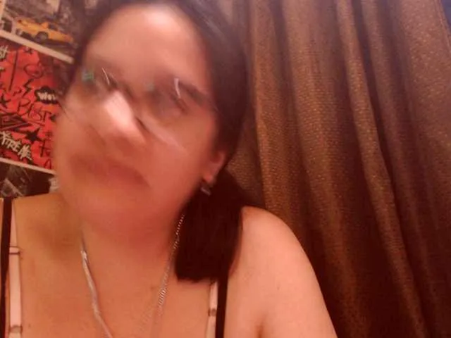 Live sex webcam photo for lucyLUxxx #291039722