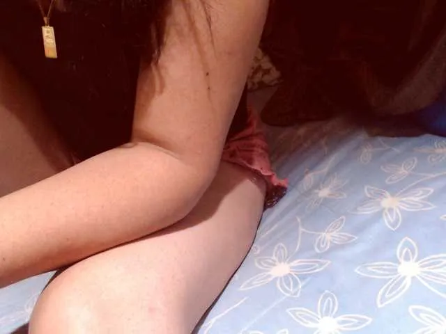 Live sex webcam photo for lucyLUxxx #291303019