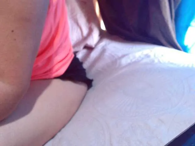 Live sex webcam photo for lucyLUxxx #291636132