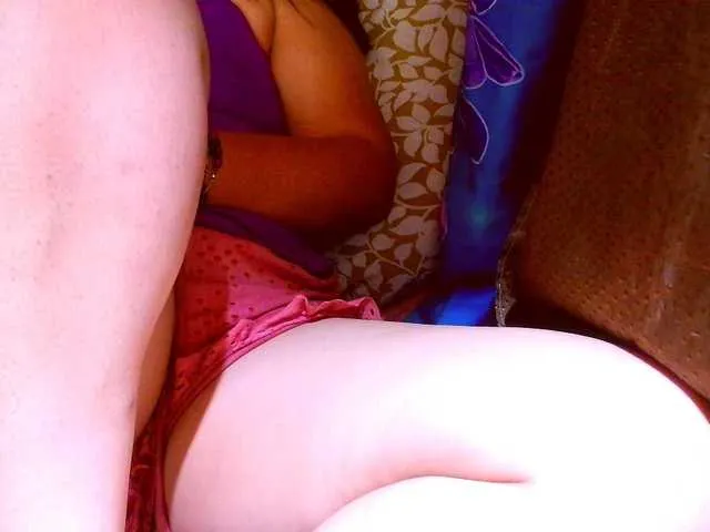 Live sex webcam photo for lucyLUxxx #293792679