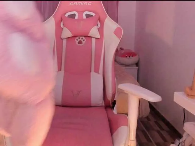 Live sex webcam photo for lucykinky #277816195