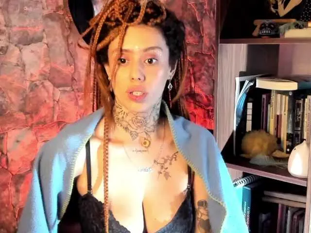 Live sex webcam photo for lucyklum #276427877