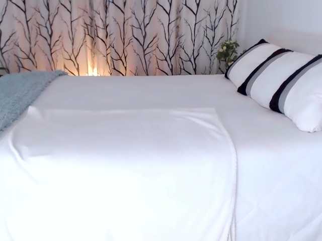 Live sex webcam photo for luisana64 #273172182