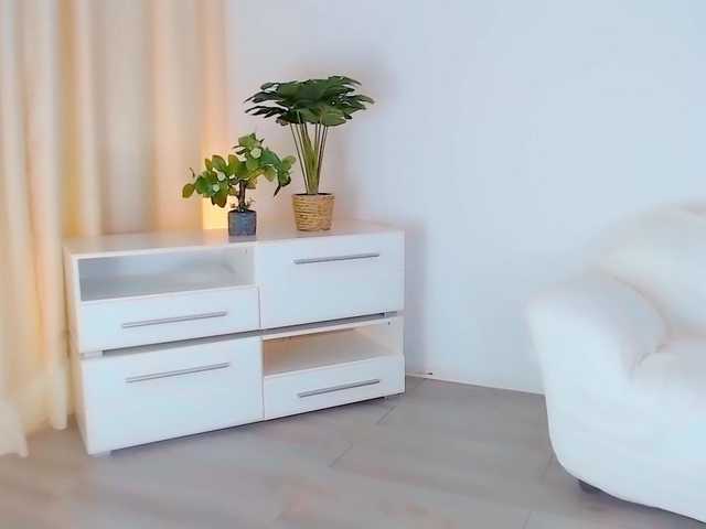 Live sex webcam photo for luisana64 #274127839